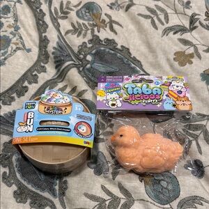 Crazy Fun UV Dumpling & Squishy Orange Duck